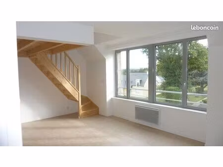 particulier loue t2 bis duplex au bourg de plouagat