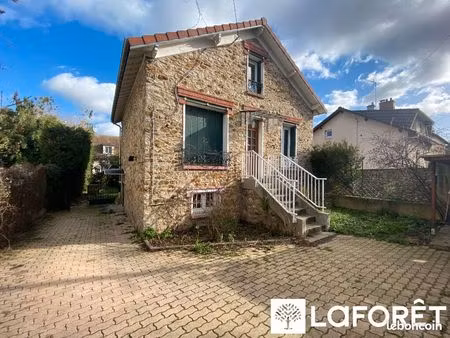 maison 5 pièces 80 m²
