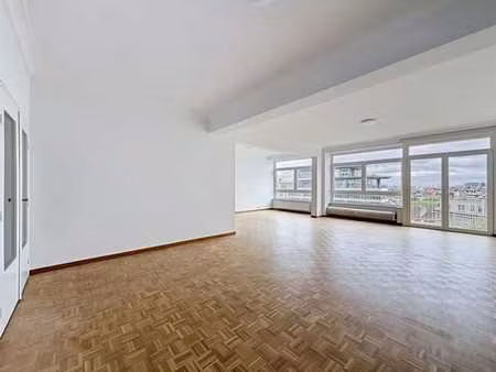 louise / jardin du roi : bel appartement rénové + jolie vue
