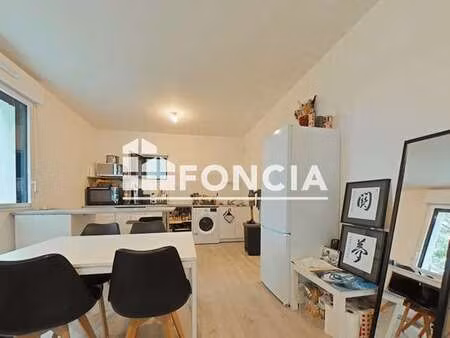 location appartement 3 pièces à nantes île de nantes (44000) : à louer 3 pièces / 60m² nan