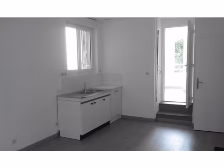 appartement laval 2 pièce(s) 28 m2