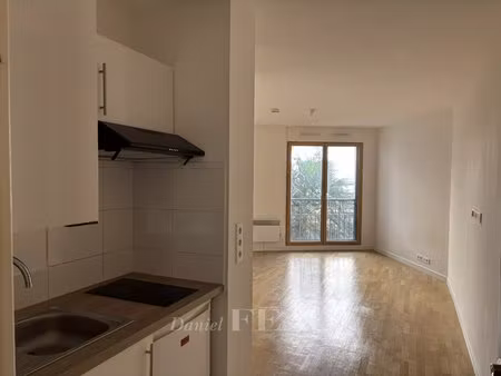 asnières-sur-seine. studio de 27,72m2