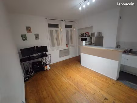joli t2 lumineux à louer