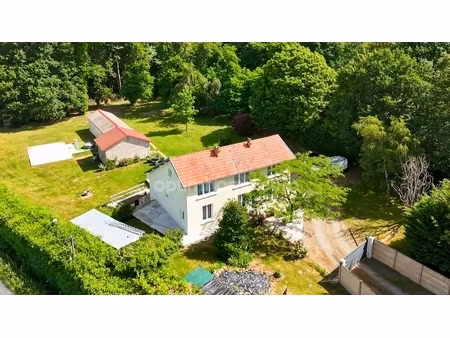 maison rénovée 157 m² – 4 chambres + bureau – dépendances – 3473 m² de terrain – villaines