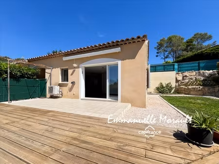 mazet de 64 m2 - 3 pièces avec jardin - à vendre à bagnols en foret (83)
