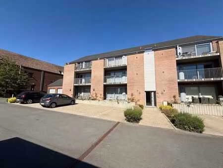 magnifique appartement 2 ch avec grand jardin et garage
