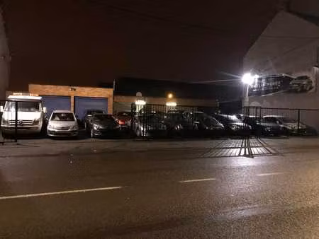 commerce à louer très propre