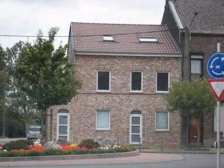 appartement duplex 2 chambres, bureau 136 m2