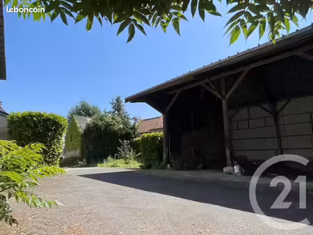 ferme 4 pièces 120 m²