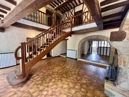 maison de 273 m² à audinac-les-bains