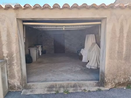 location garage + espace de stockage