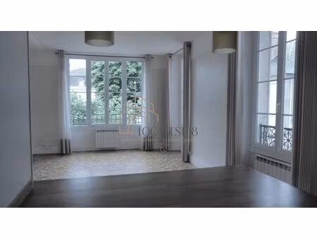 bourges lahitolle - bel appartement avec parking
