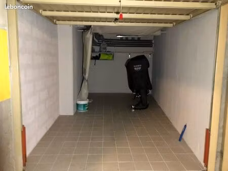 location petit garage 5m2 pour moto