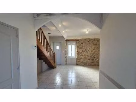 location maison à la roche-sur-yon la vergne (85000) : à louer / 60m² la roche-sur-yon la 