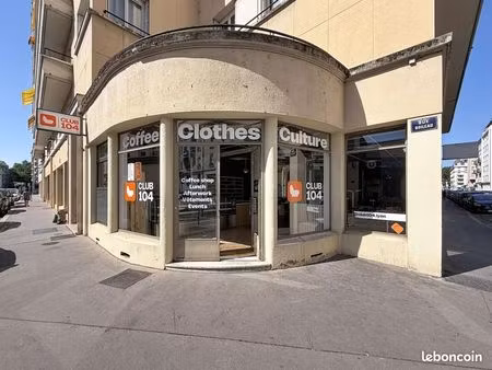 commerce 100 m²