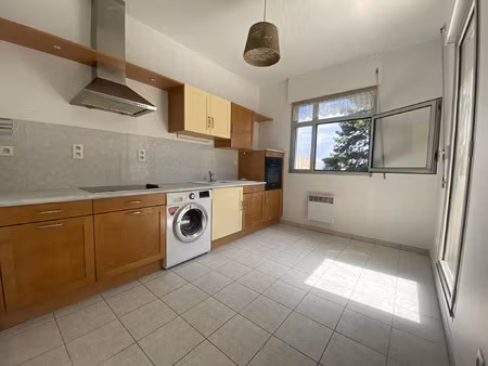 location appartement 5 pièces 98 m² à la mulatière (69350)