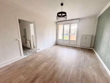 location appartement 2 pièces à caen (14000) : à louer 2 pièces / 45m² caen