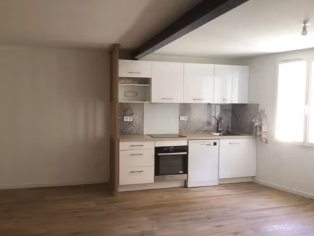 location maison 4 pièces 89 m² à le pouget (34230)
