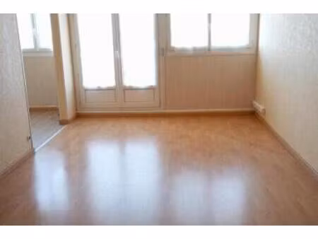 location - appartement 3 pièces 68 m