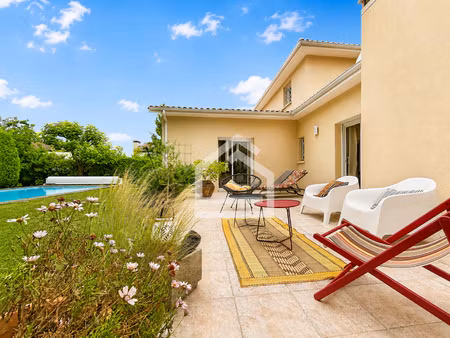 merignac les eyquems - maison de famille avec piscine