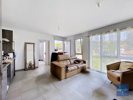 appartement neuville sur saone 2 pièce(s) 45.5 m2