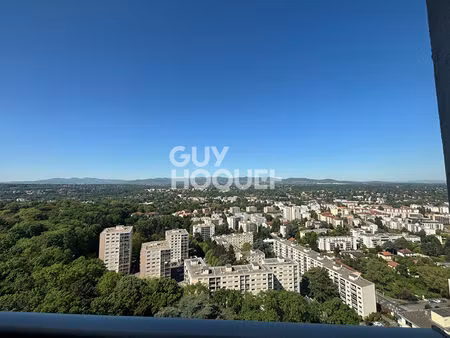 a louer t3 de 74.88 m2 avec cave et box situé à lyon 5 ème
