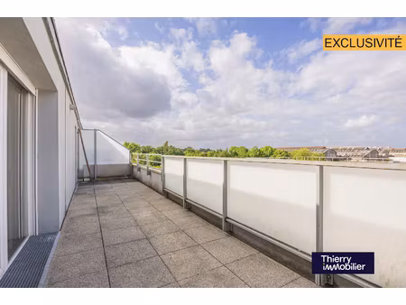 t2 dernier etage terrasse