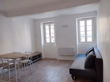 location appartement 2 pièces 30 m² à toulon (83100)