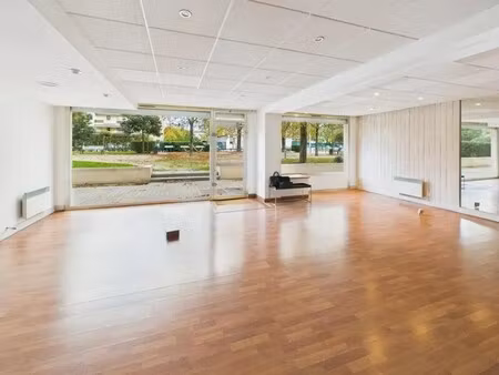 vente bureaux 161 m²