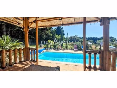 genouilly (18) maison avec piscine de 4 chambres