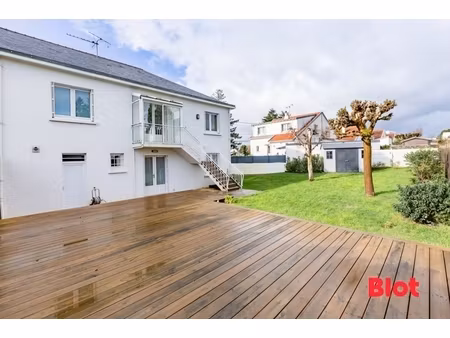 a vendre - saint herblain - maison t5 avec 3 chambres / 3 salle d'eau - garage et jardin
