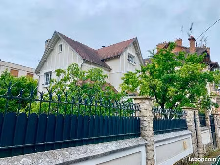 maison familiale avec jardin au calme proche centre-ville de troyes