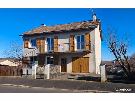 grande maison lumineuse - belbex aurillac