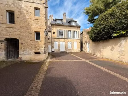 appartement refait neuf – hyper centre de caen