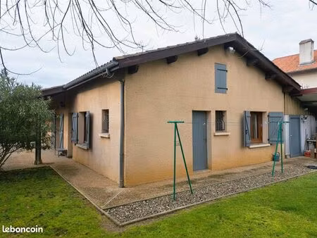 villa 4 pièces 94 m²