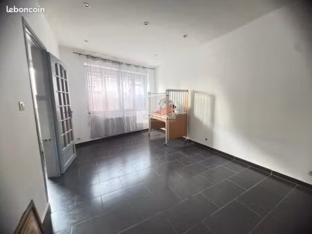 maison 6 pièces 160 m²