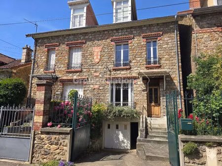 versailles montreuil - st symphorien / maison 5 pièces + jardin intime