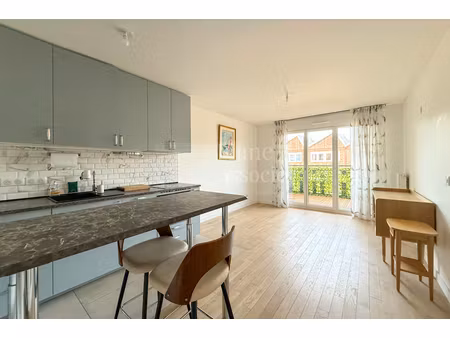 location appartement 2 pièces 40 m² à courbevoie (92400), 1 500 €