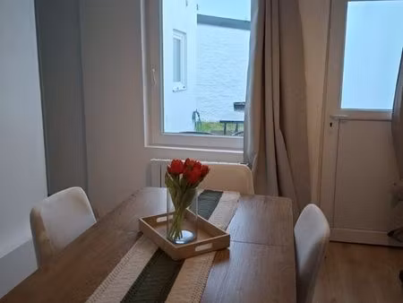 maison semi-indiv 56m² avec cour et garage