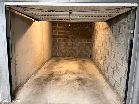 garage sécurisé avec accès facile - saint-félix