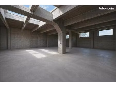 à louer – local de stockage 257 m² avec bureau – centre de brest(recouvrance)