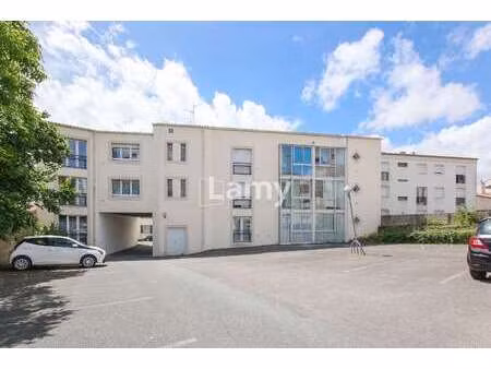 vente appartement t1 à la roche-sur-yon gare sncf - sacré coeur (85000) : à vendre t1 / 23