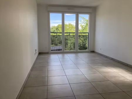 studio 25 m2 avec parking privatif
