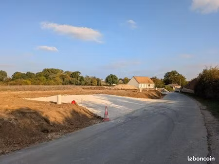 terrain 713 m² voise