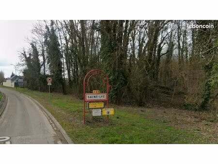 terrain 1 898 m² saint lye