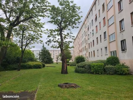 appartement f3-4 à rafraichir
