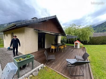 maison meublée 90 m² + sous-sol 90 m² sur 1 631 m² de terrain