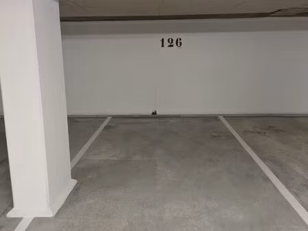 place de parking sécurisée à louer