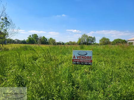 vente terrain 693 m² saint-étienne-sur-reyssouze (01190)