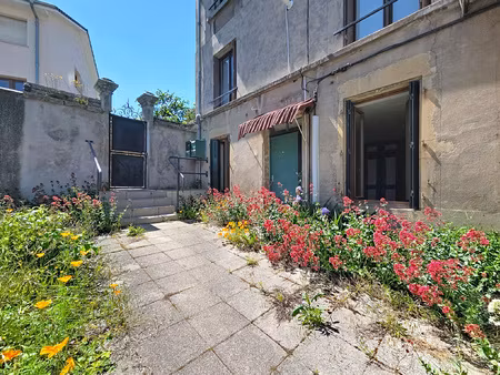 bel appartement avec terrasse privative au coeur de vandoeuv